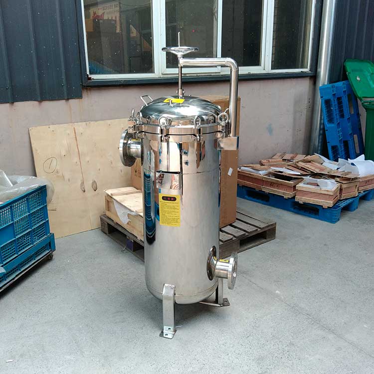 华豫供应DN100多袋式过滤器 三只滤袋180*810 不锈钢筒体